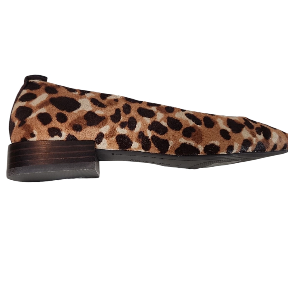 Essex Lane, women's Leopard print flat shoes, never worn,  size 7 1/2 M. - Picture 8 of 11